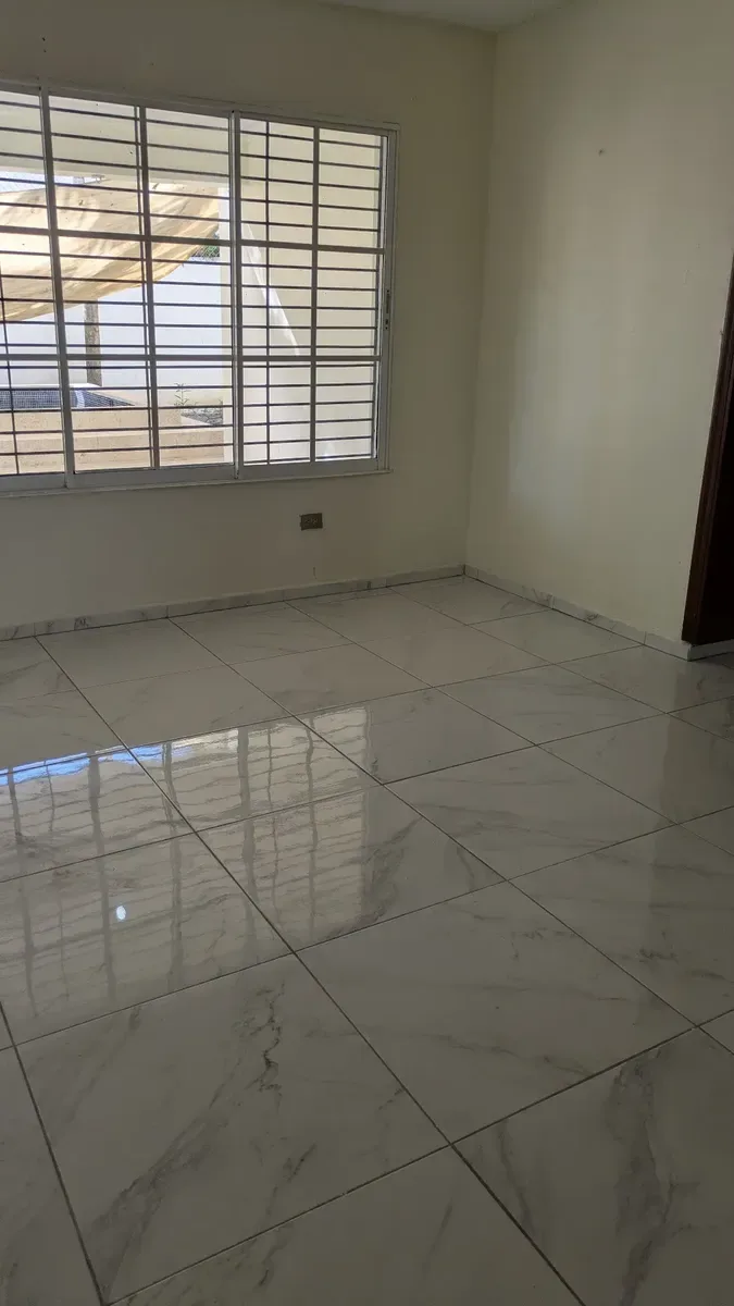 Casa de 4 habitaciones con piscina en La Moraleja, Santiago, foto 9